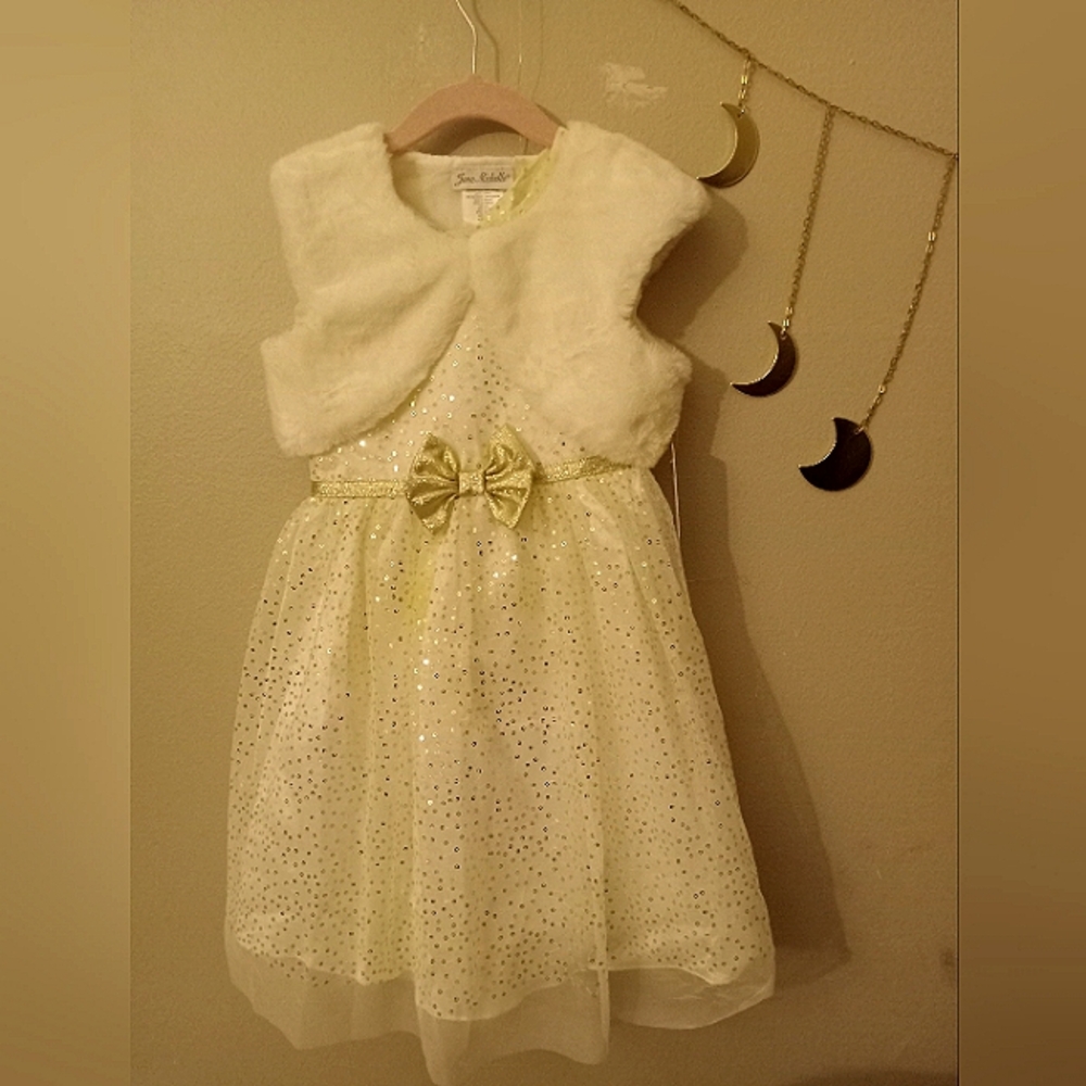 Girl's party dress, size 5. Gold and cream.
